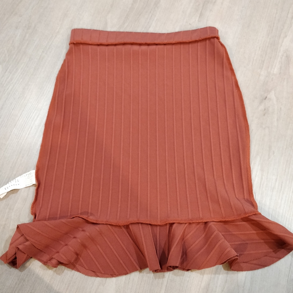 Boohoo Ruffle trim ribbed twist front co-ord - Picture 16 of 16
